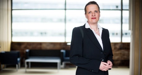 Annette Blank Leiterin Competence Center Bankfachwissen & Zahlungsverkehr Firmenprogramme & Services